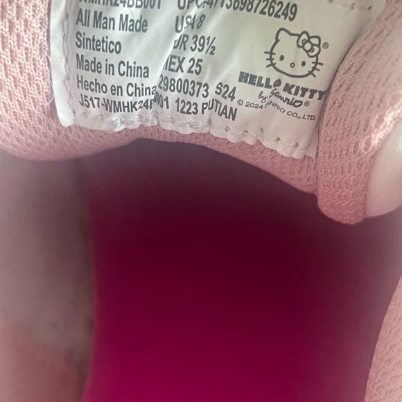 Hello Kitty shoes, size 8 - Picture 8 of 8